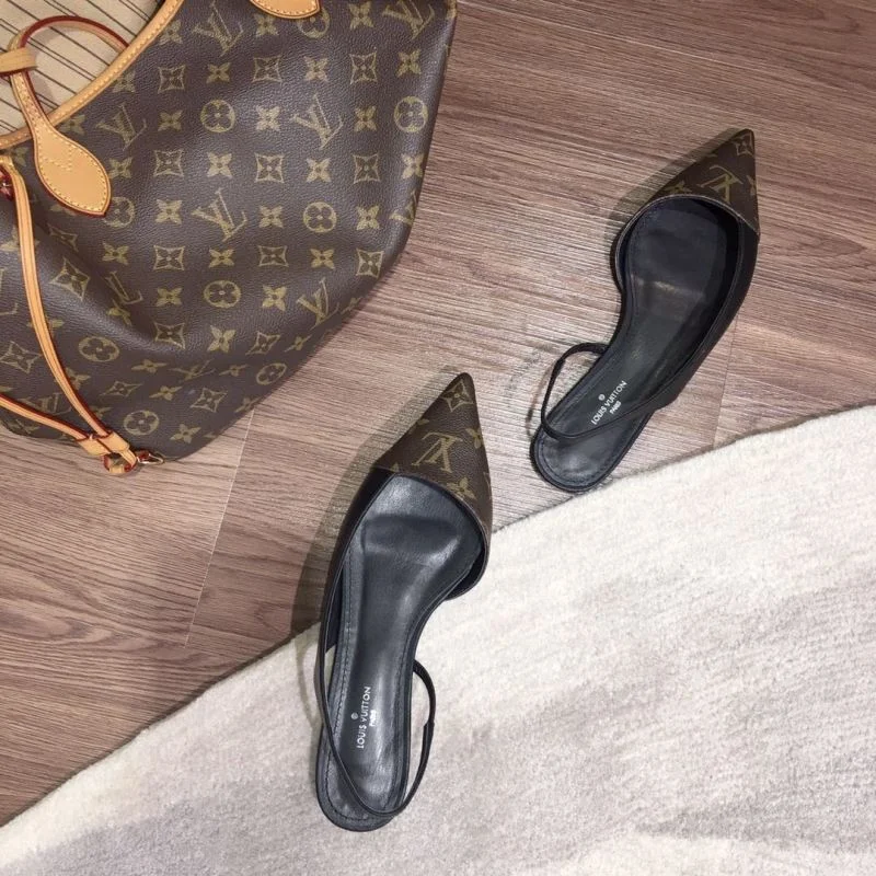 Louis Vuitton Sandals Functional 32270