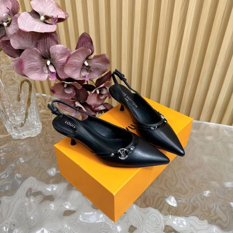 Louis Vuitton Sandals Sleek 32269
