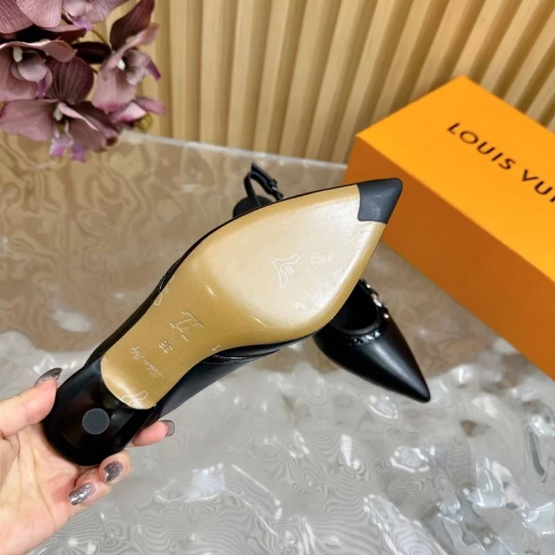 Louis Vuitton Sandals Sleek 32269