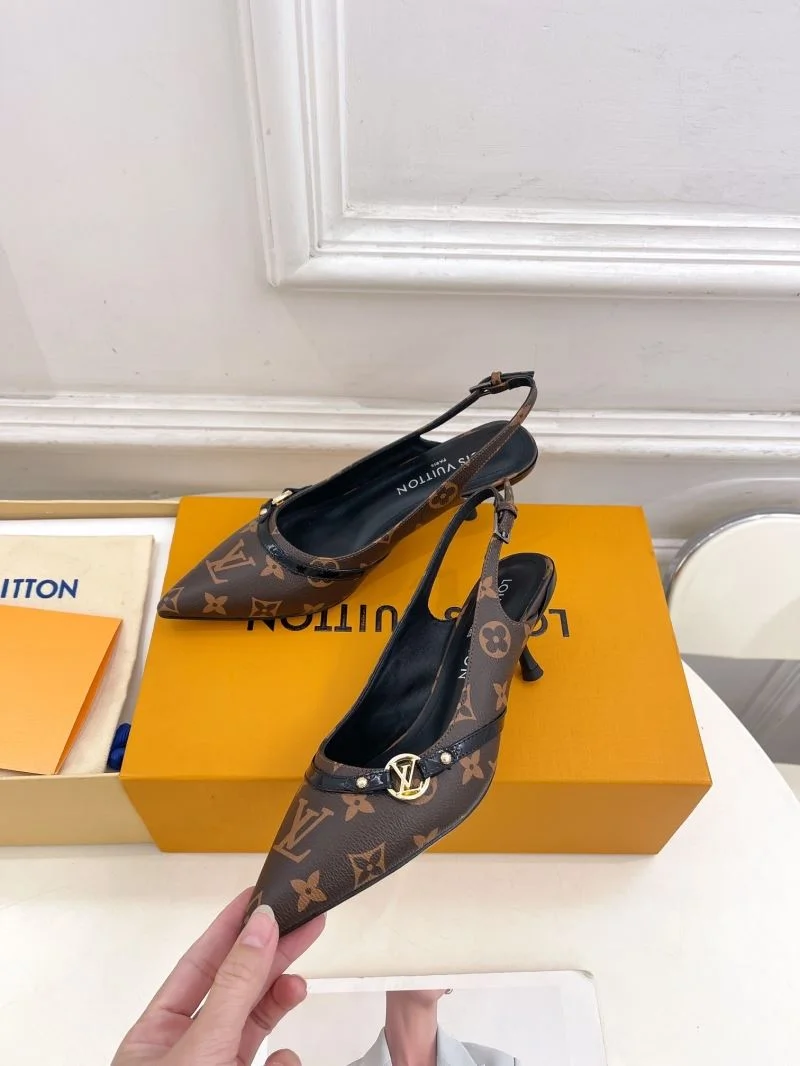 TechFriendly Louis Vuitton Sandals 32253