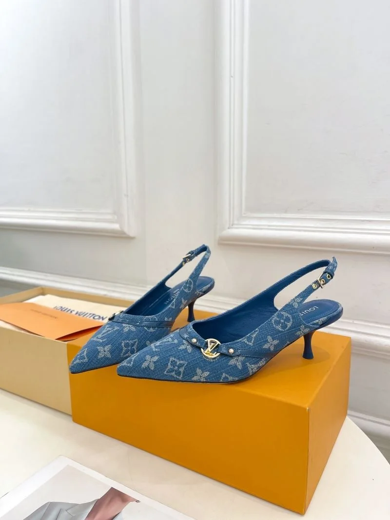 Sleek Louis Vuitton Sandals 32254
