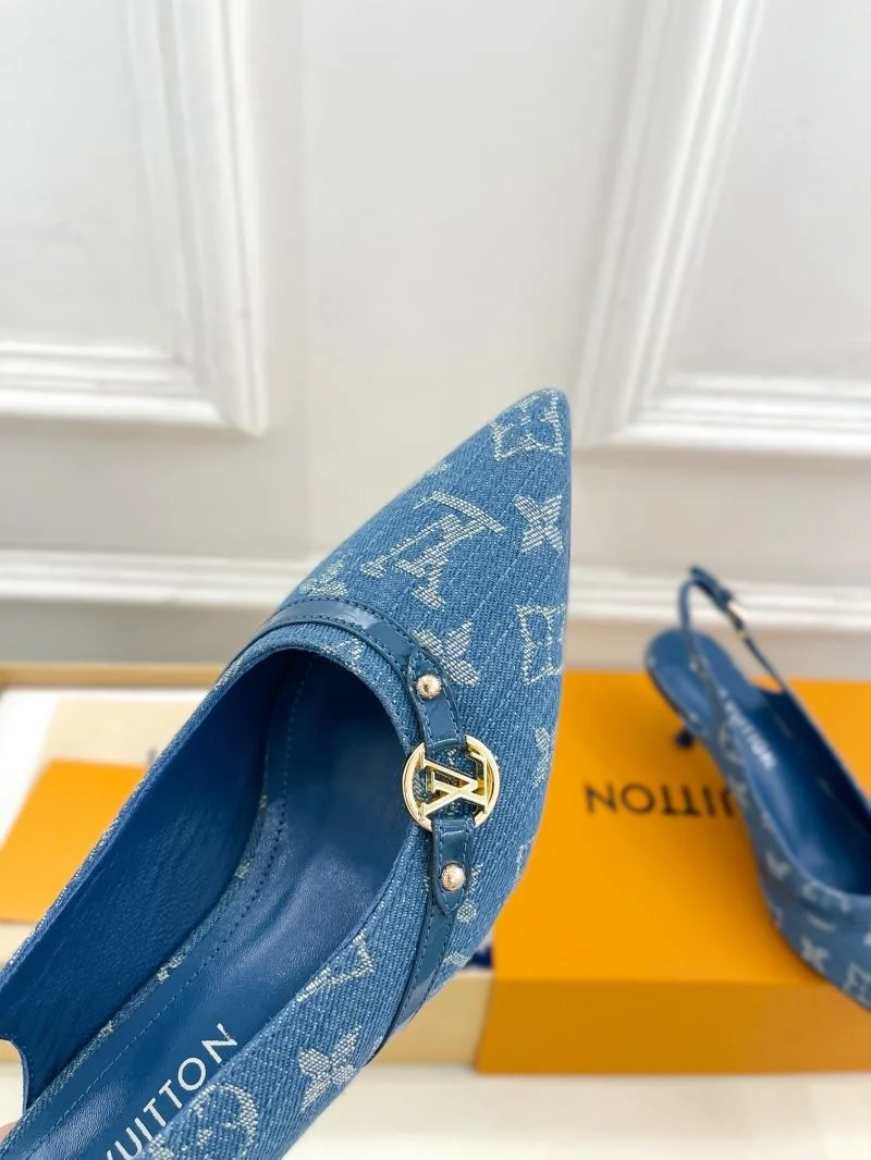 Sleek Louis Vuitton Sandals 32254