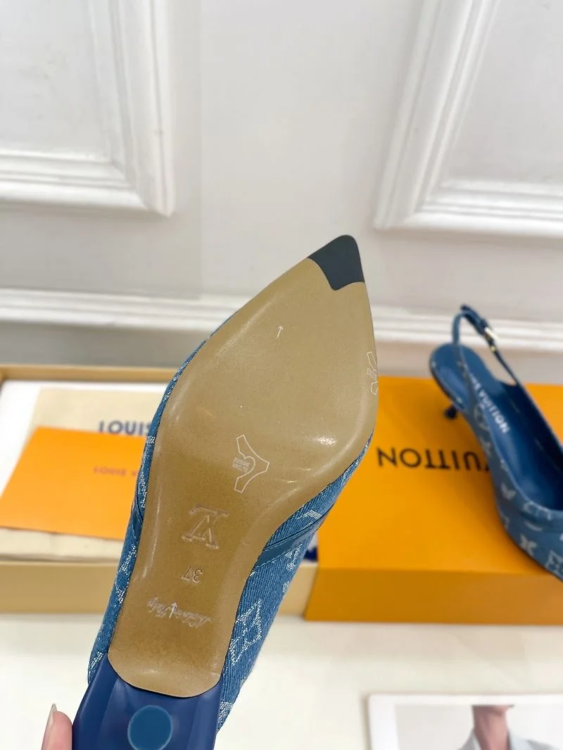 Sleek Louis Vuitton Sandals 32254