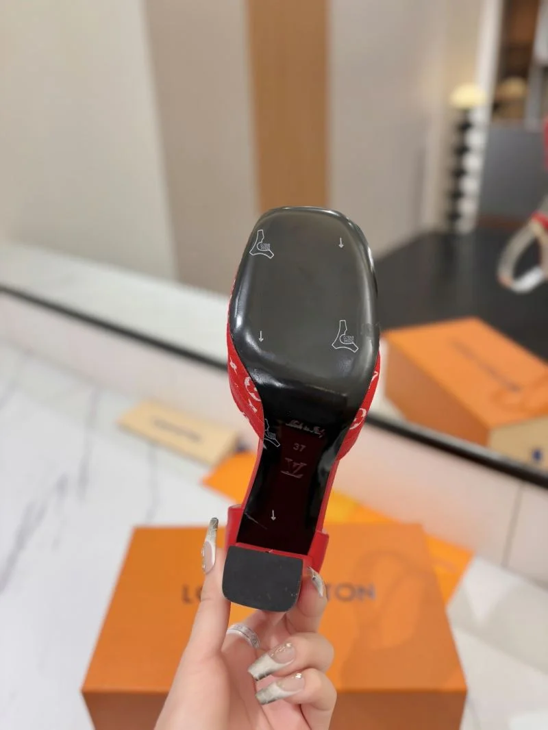 FreshLook Louis Vuitton Sandals 32245