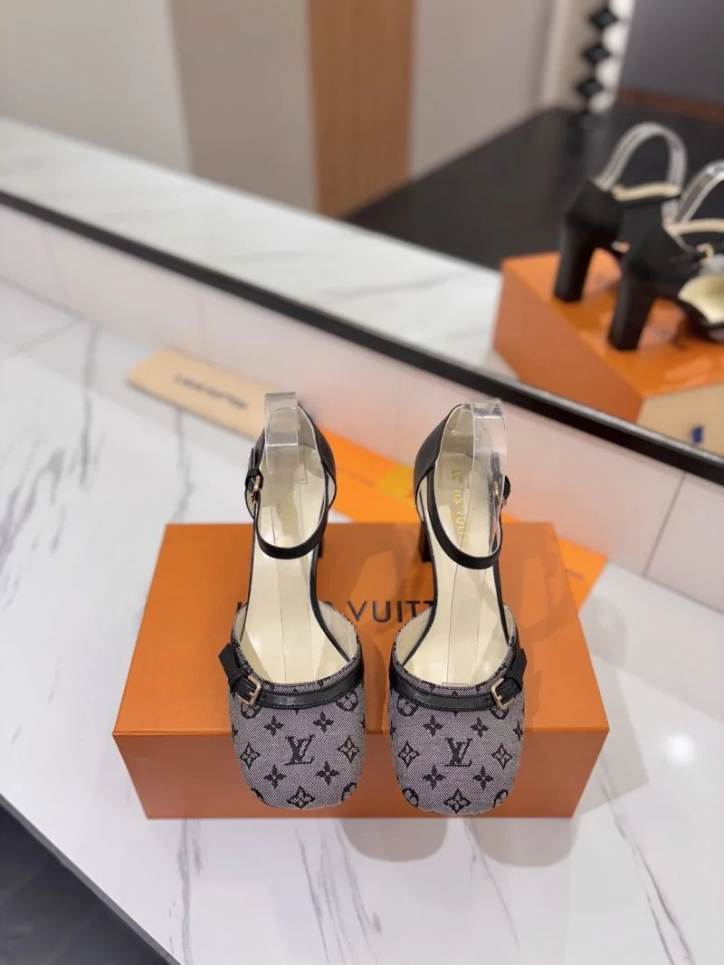 NewStyle Louis Vuitton Sandals 32241