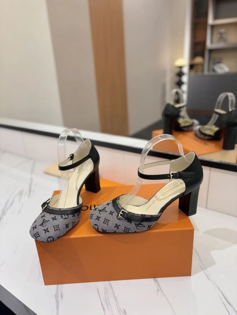 NewStyle Louis Vuitton Sandals 32241