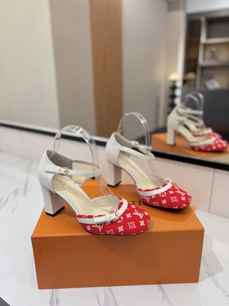 Casual Louis Vuitton Sandals 32244