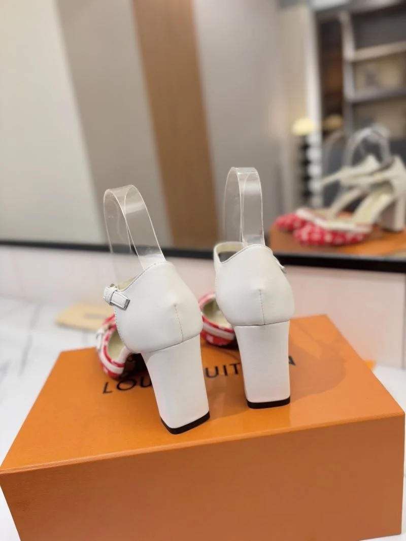 Casual Louis Vuitton Sandals 32244