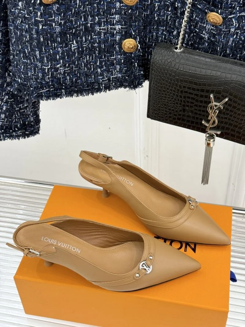 WellDesigned Louis Vuitton Sandals 32231