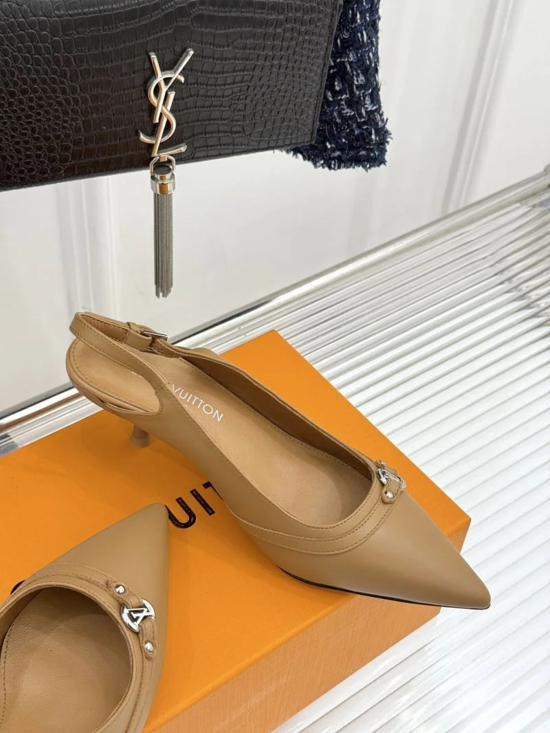 WellDesigned Louis Vuitton Sandals 32231