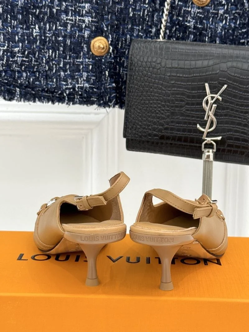 WellDesigned Louis Vuitton Sandals 32231