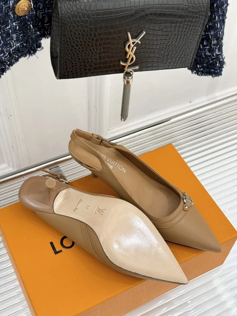 WellDesigned Louis Vuitton Sandals 32231