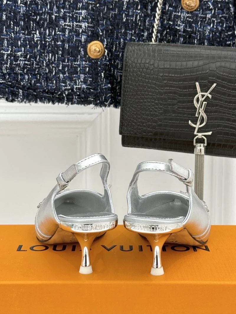 Chic Louis Vuitton Sandals 32239