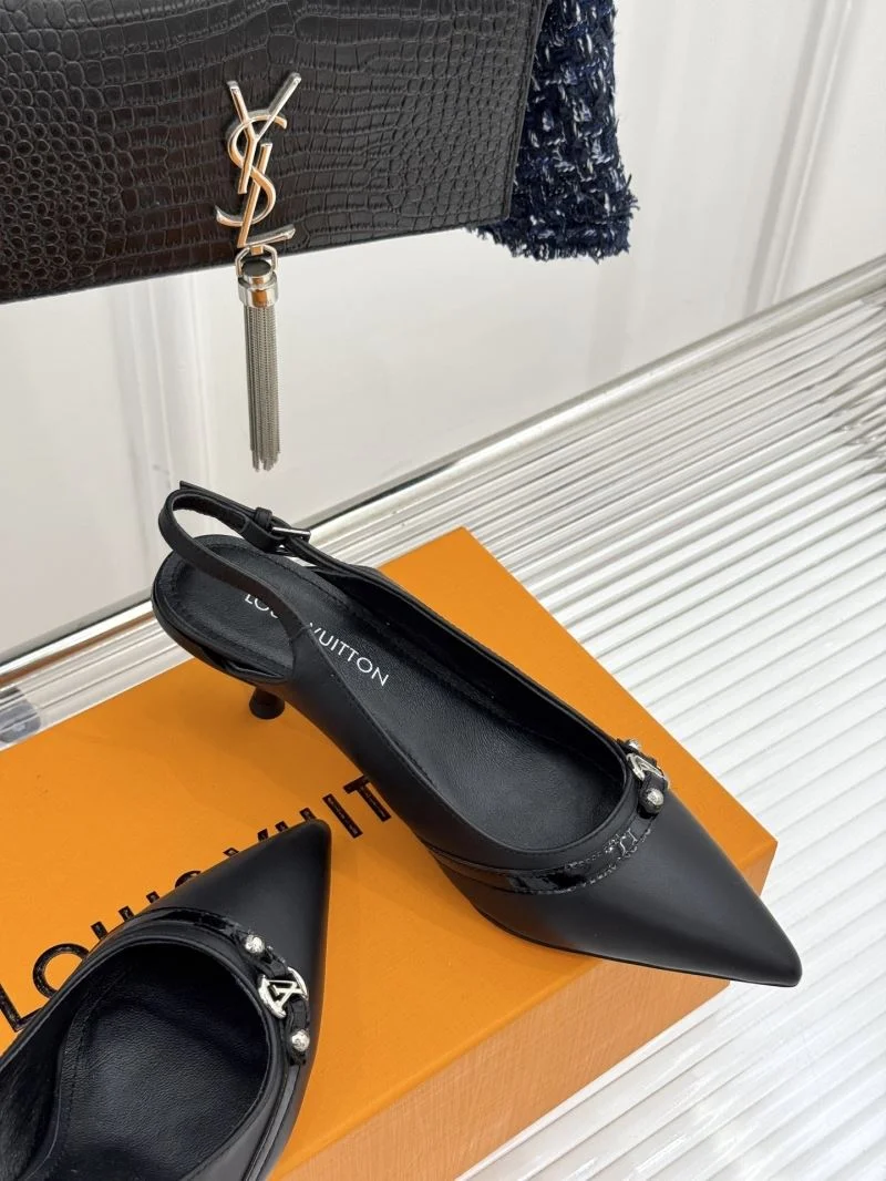 Refined Louis Vuitton Sandals 32233