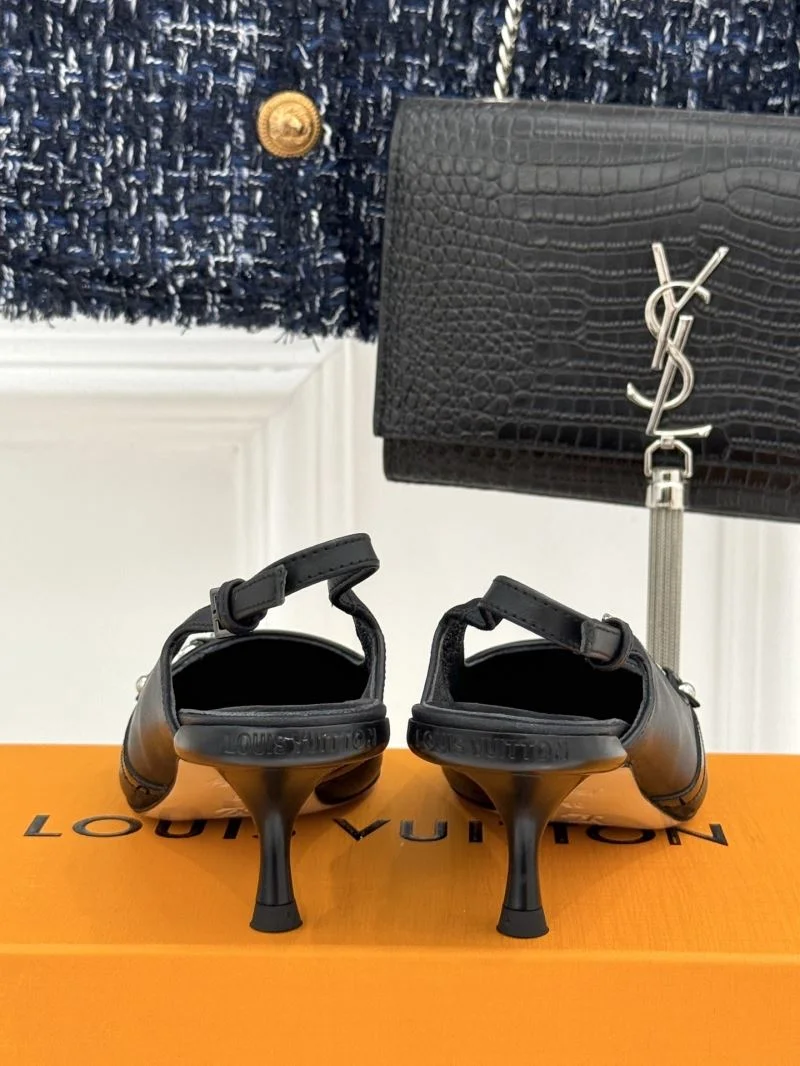 Refined Louis Vuitton Sandals 32233