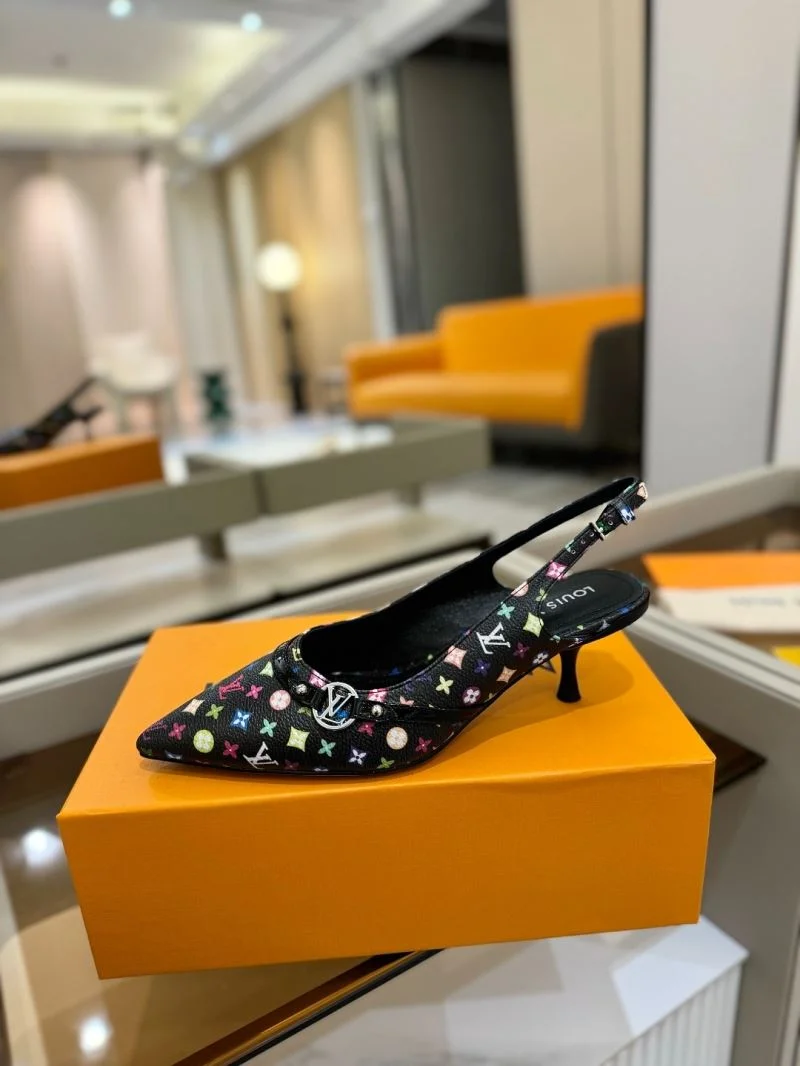Trendy Louis Vuitton Sandals 32237