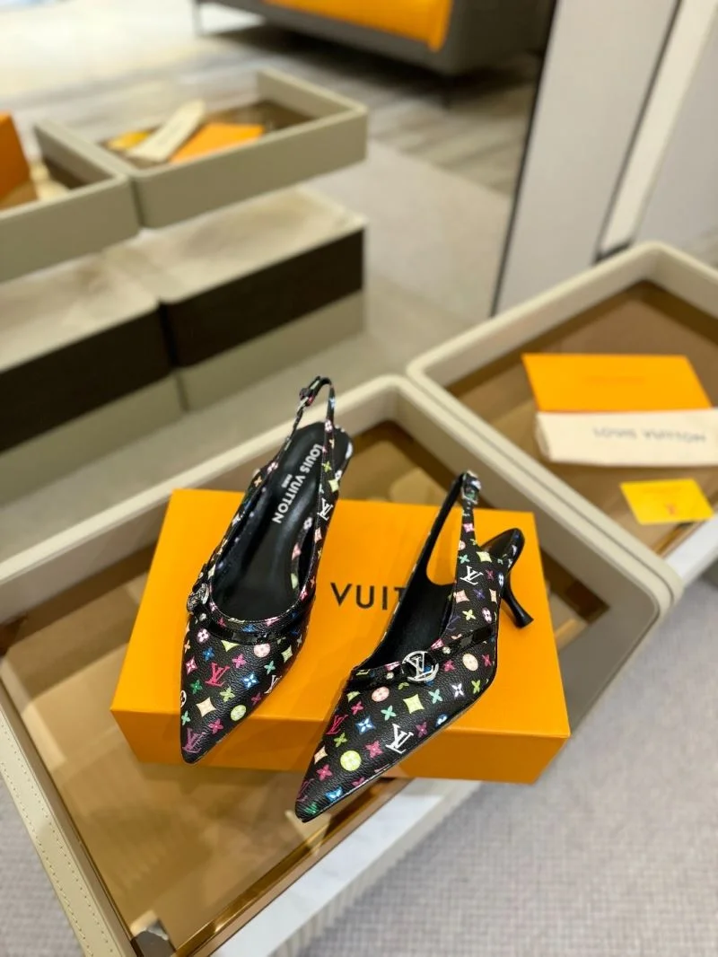 Trendy Louis Vuitton Sandals 32237