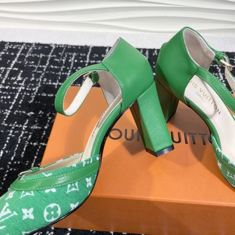 Original Louis Vuitton Sandals 31911