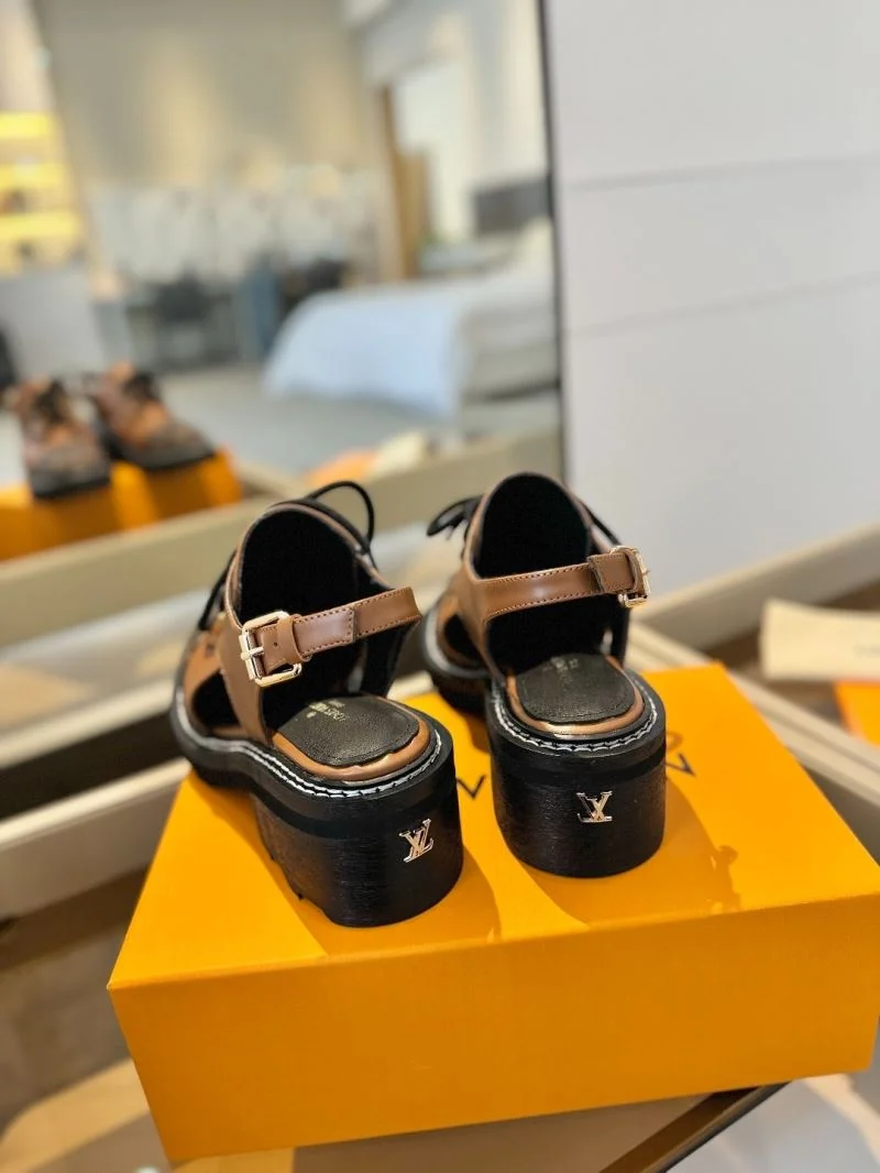 Louis Vuitton Sandals Soft 31900