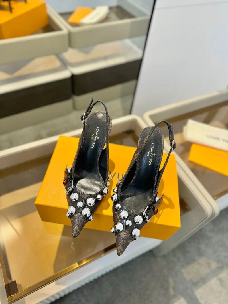 Versatile Louis Vuitton Sandals 31920