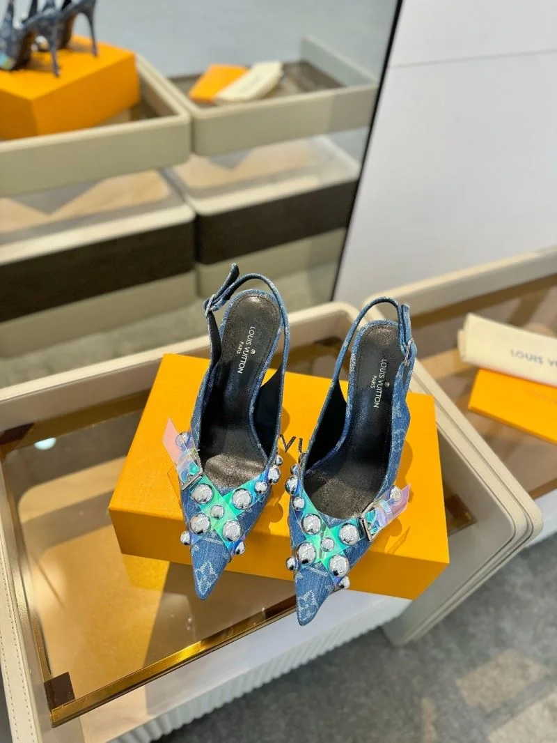 Refined Louis Vuitton Sandals 31896