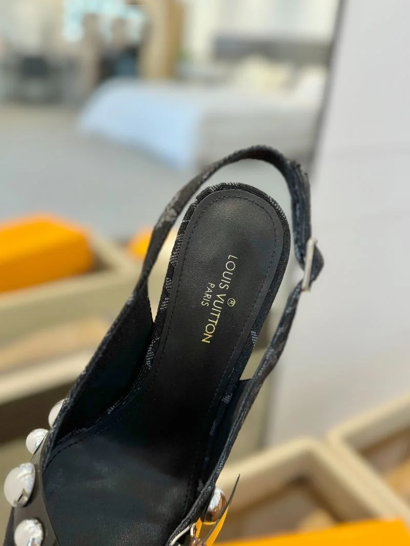 Louis Vuitton Sandals Timeless 31898
