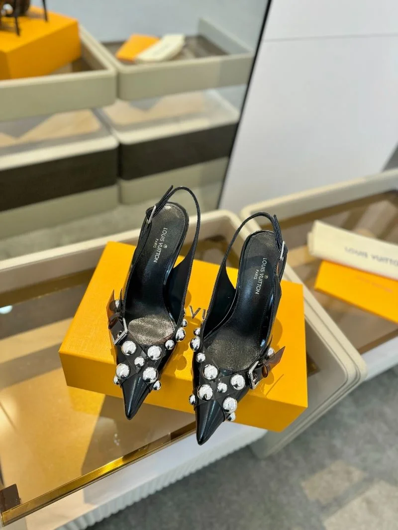 Timeless Louis Vuitton Sandals 31910
