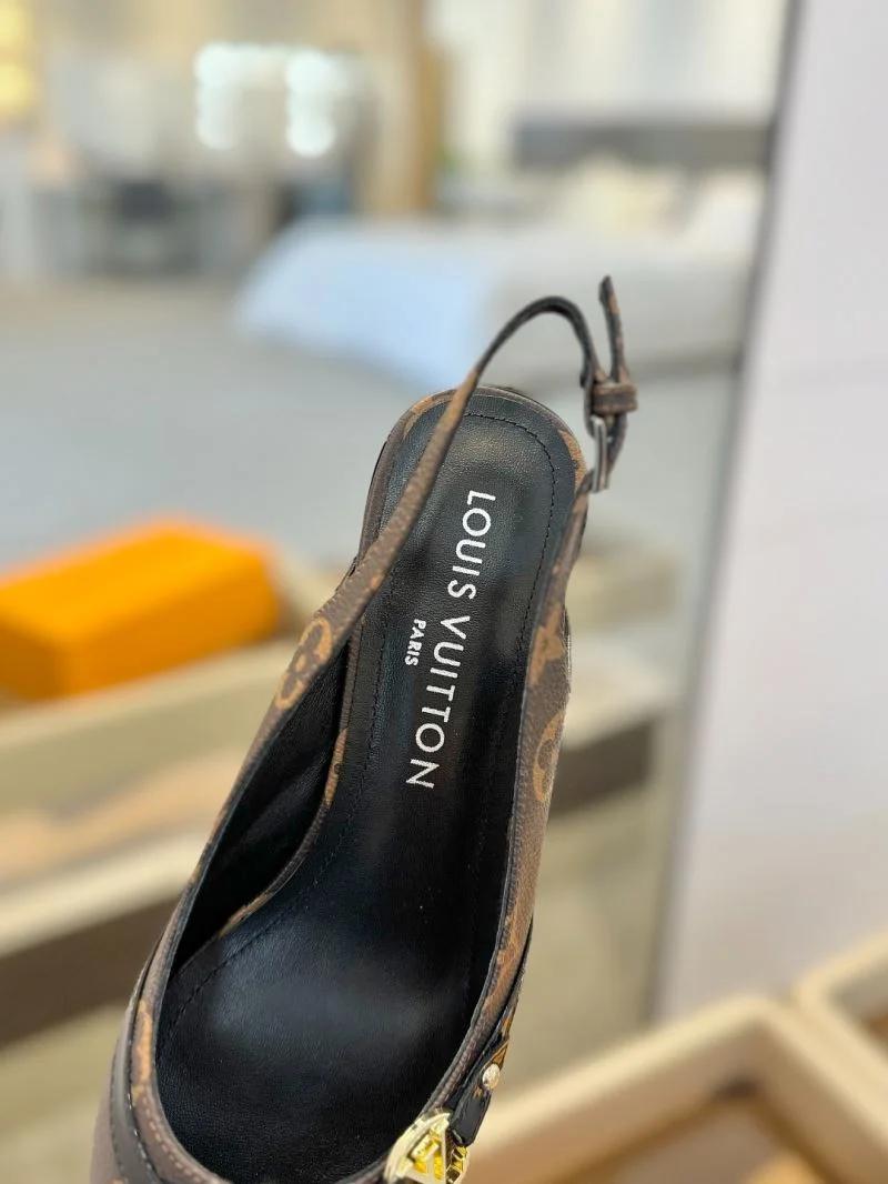 Louis Vuitton Sandals MoistureWicking 31888