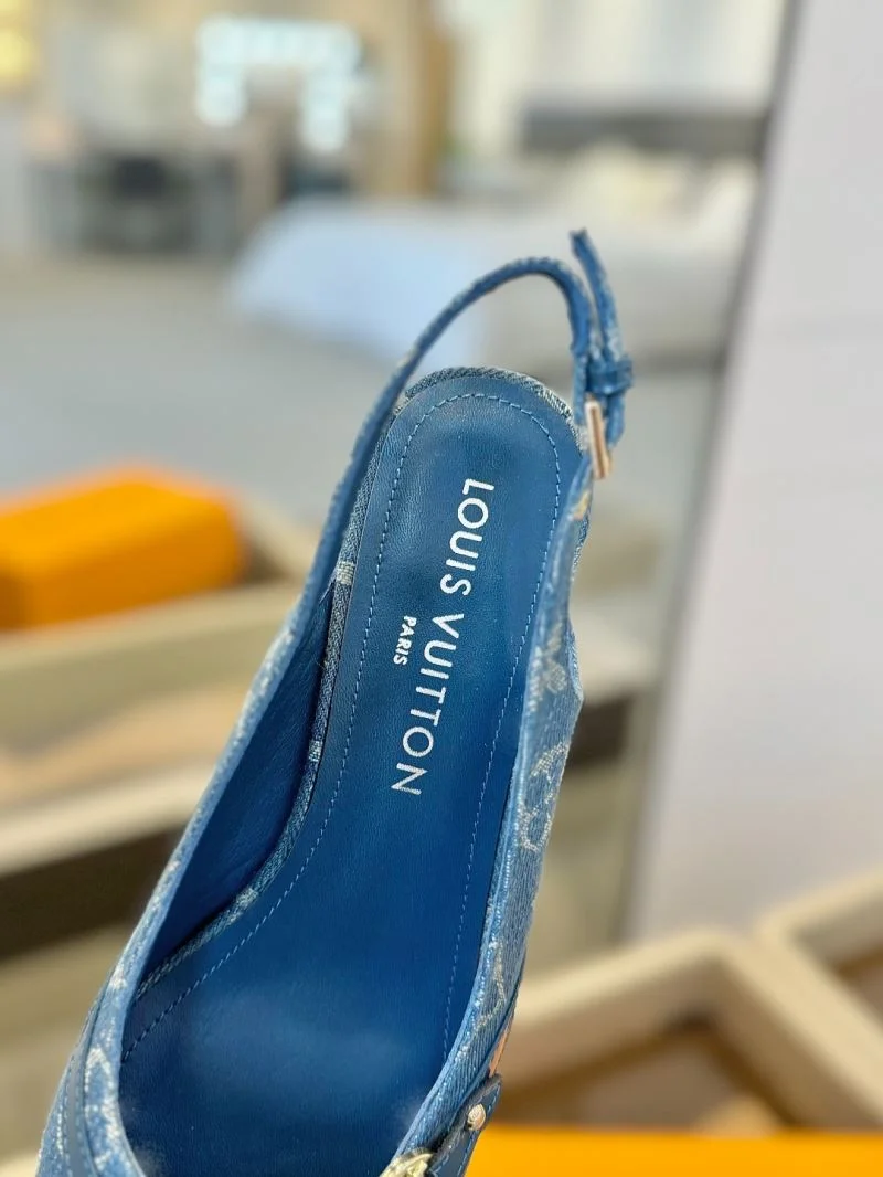 Louis Vuitton Sandals WaterResistant 31909