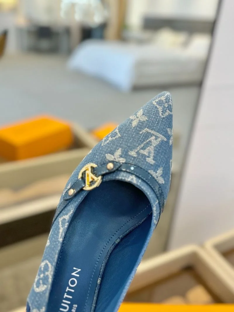 Louis Vuitton Sandals WaterResistant 31909