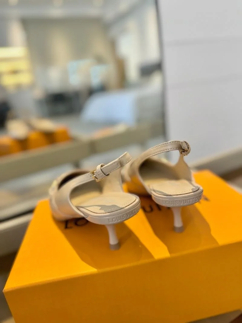 Versatile Louis Vuitton Sandals 31894