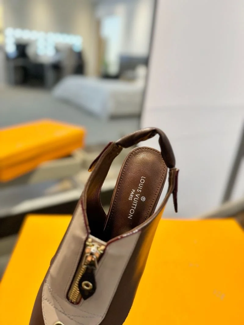 Lightweight Louis Vuitton Sandals 31893