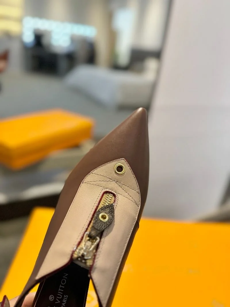 Lightweight Louis Vuitton Sandals 31893
