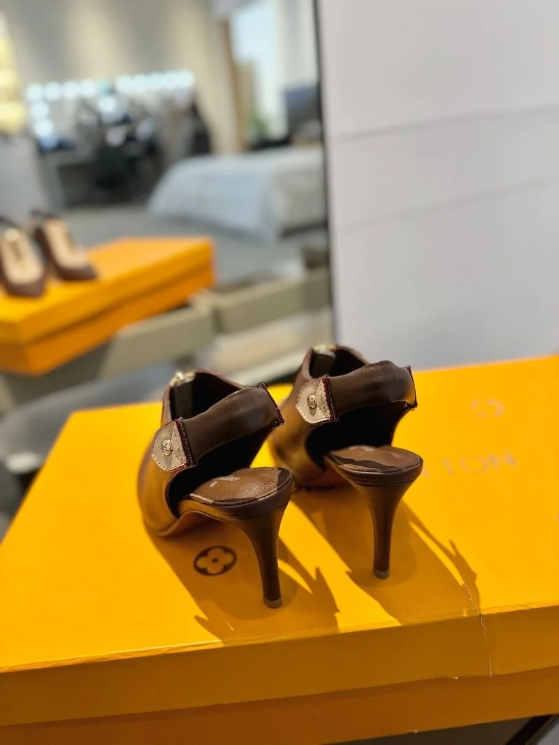 Elegant Louis Vuitton Sandals 31878