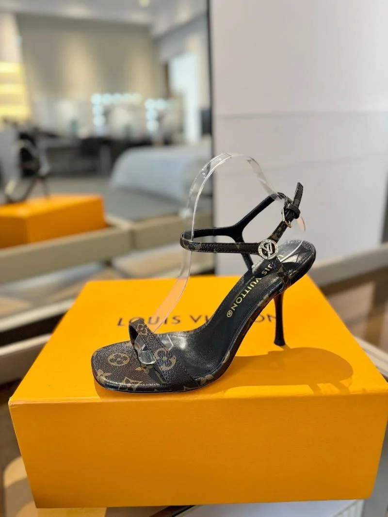 SmoothTexture Louis Vuitton Sandals 31876