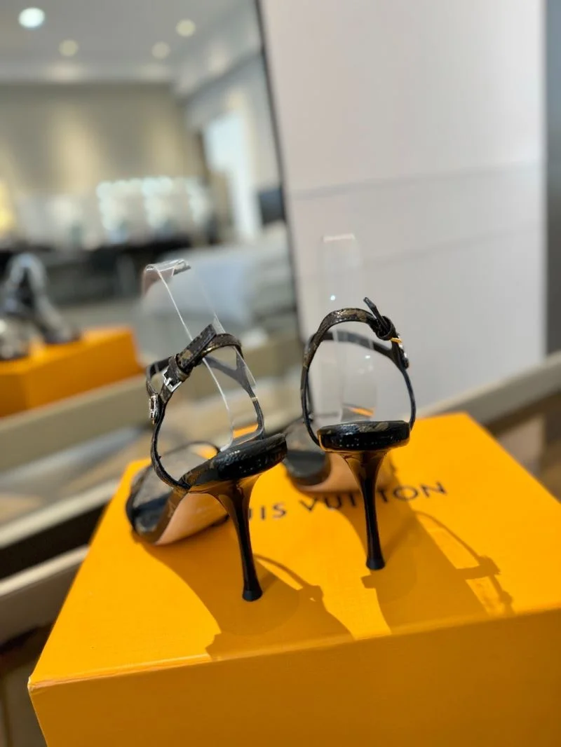SmoothTexture Louis Vuitton Sandals 31876