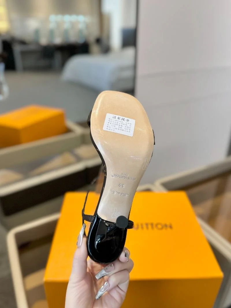 SmoothTexture Louis Vuitton Sandals 31876