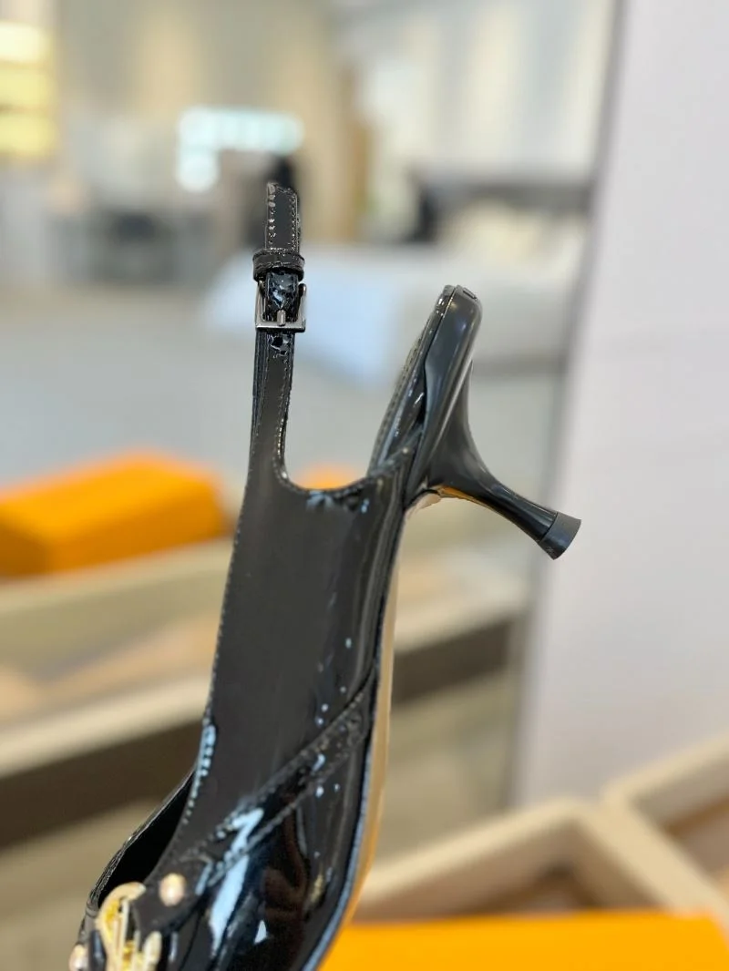Louis Vuitton Sandals Bold 31871