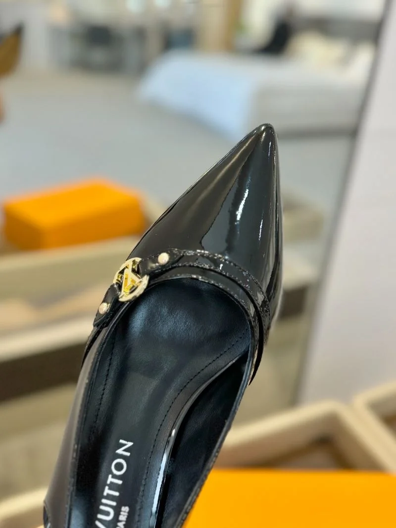 Louis Vuitton Sandals Bold 31871