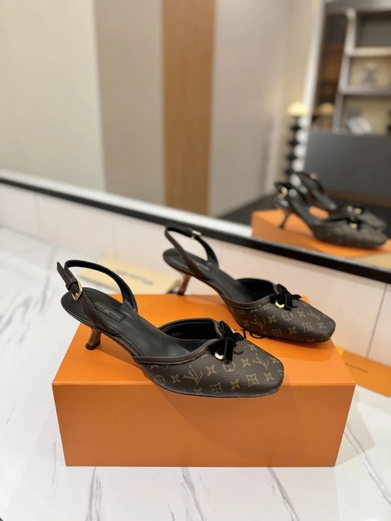 Supportive Louis Vuitton Sandals 31874