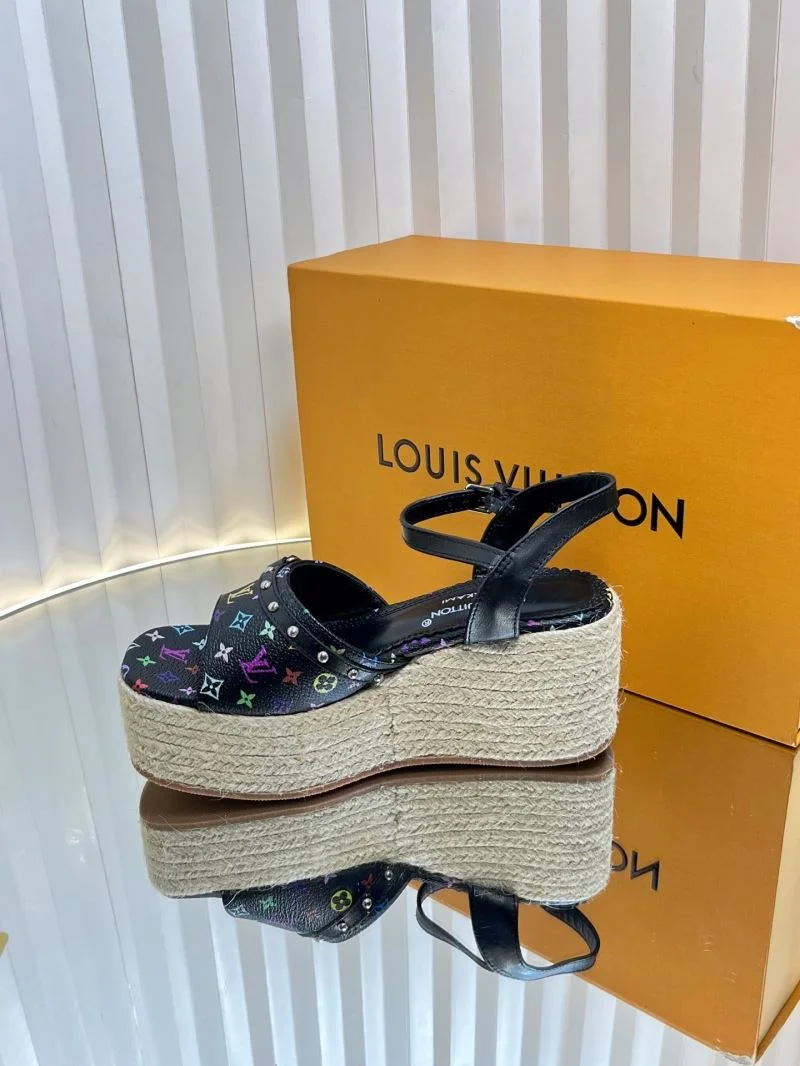 EasyMatch Louis Vuitton Sandals 31872