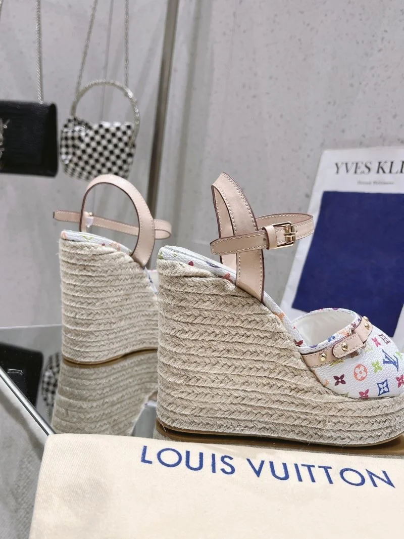 Louis Vuitton Sandals SportInspired 33316