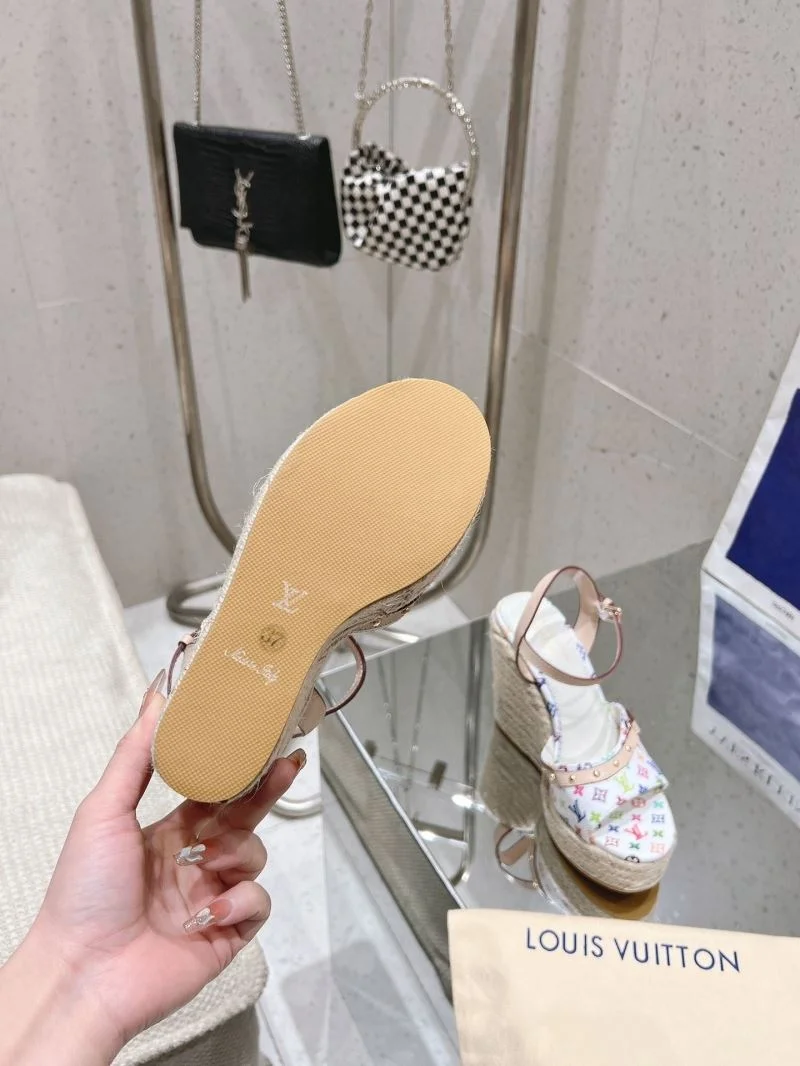 Louis Vuitton Sandals SportInspired 33316