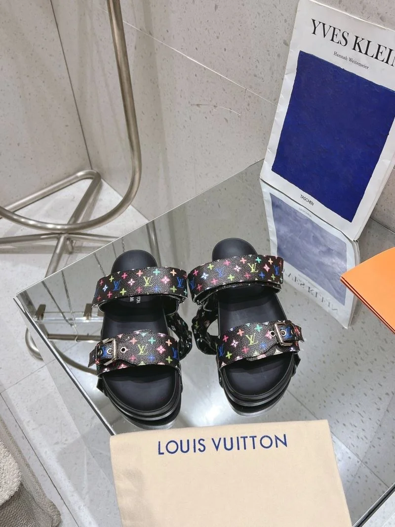 NewStyle Louis Vuitton Sandals 33302