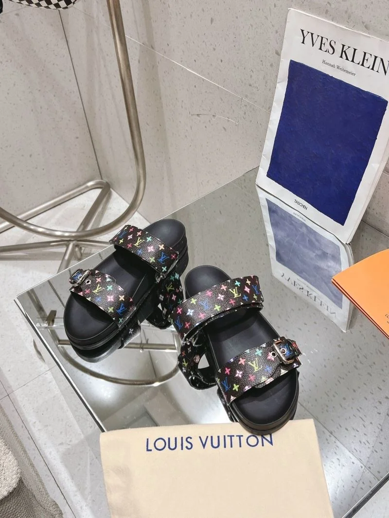 NewStyle Louis Vuitton Sandals 33302