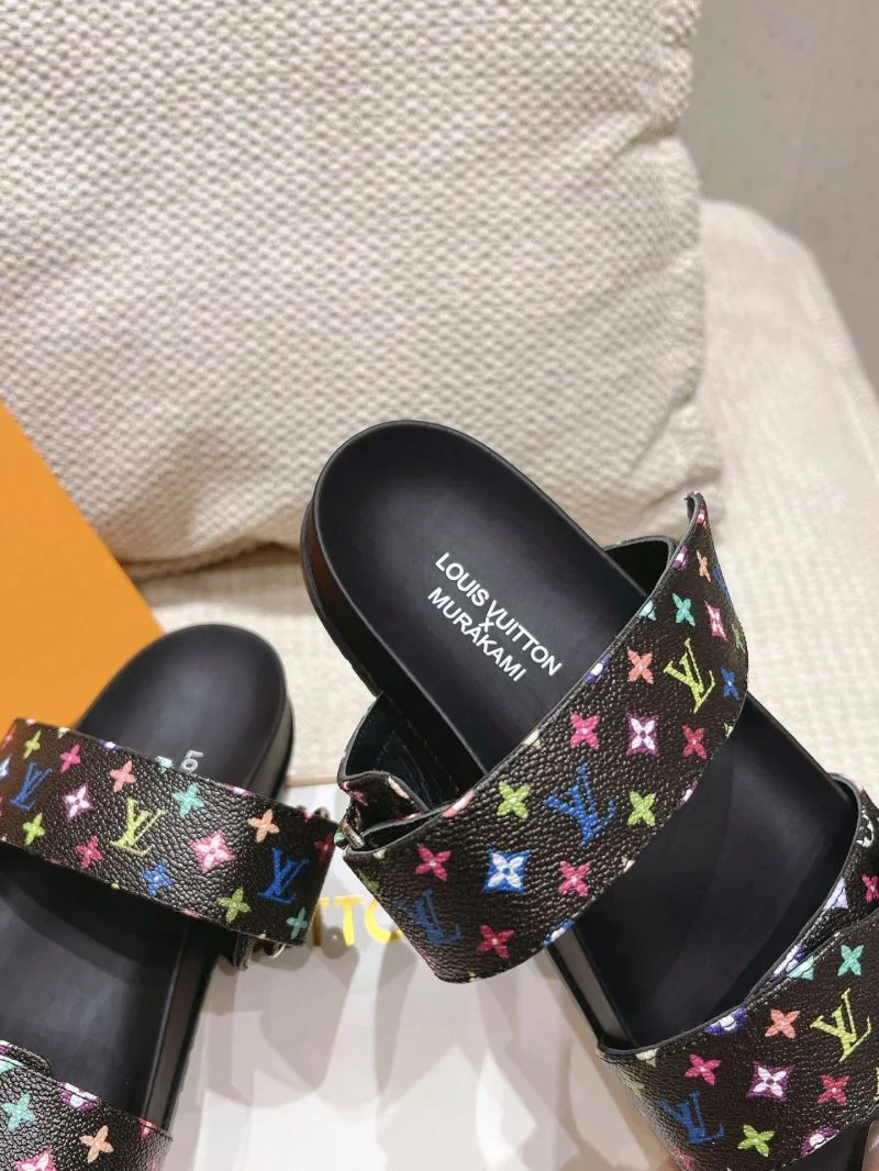 NewStyle Louis Vuitton Sandals 33302