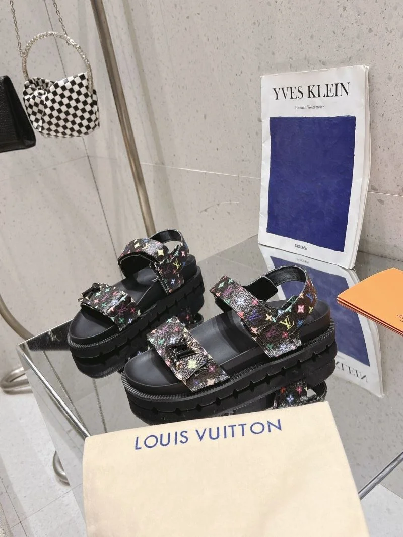 AllSeason Louis Vuitton Sandals 33311