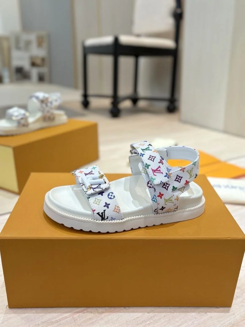 Sleek Louis Vuitton Sandals 31157