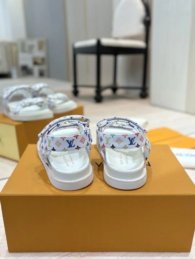 Sleek Louis Vuitton Sandals 31157