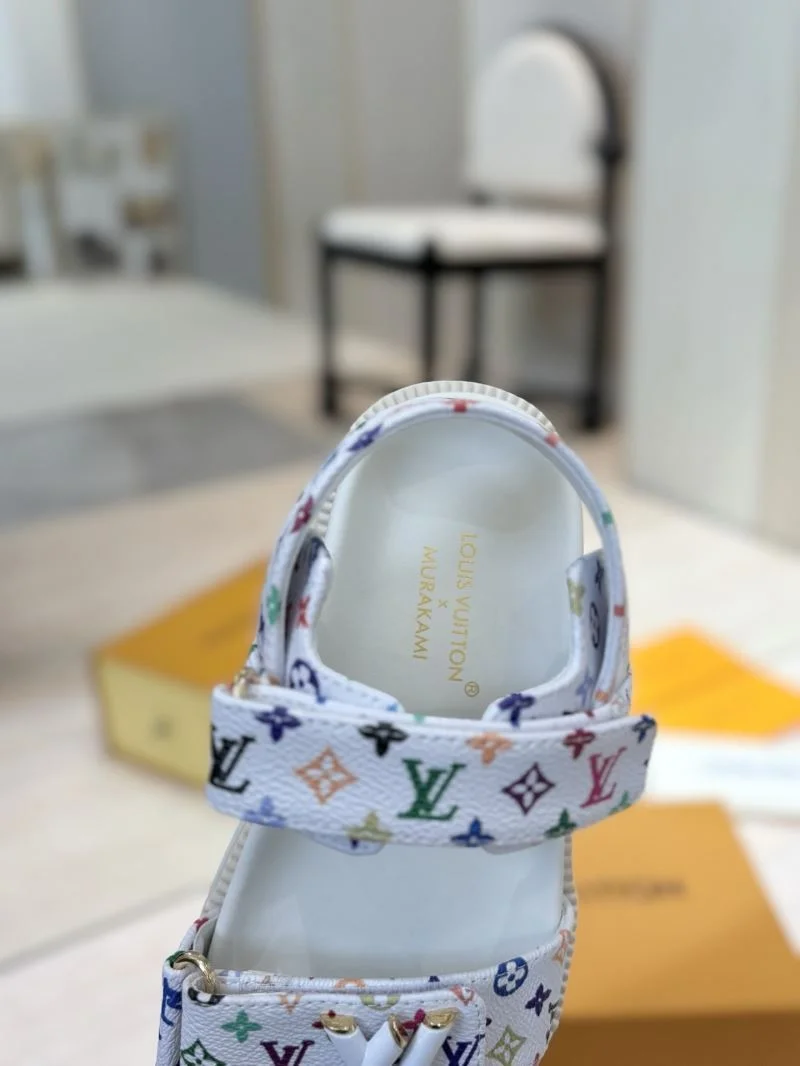 Sleek Louis Vuitton Sandals 31157